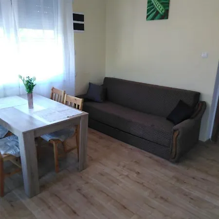 In Zaton Zadar With Balcony, Air Conditioning, W-lan, Washing Machine 4830-1