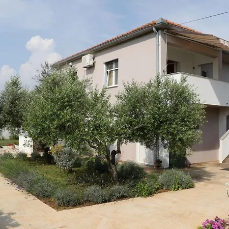 In Zaton Zadar With Balcony, Air Conditioning, W-lan, Washing Machine 4830-1 Appartement Nin